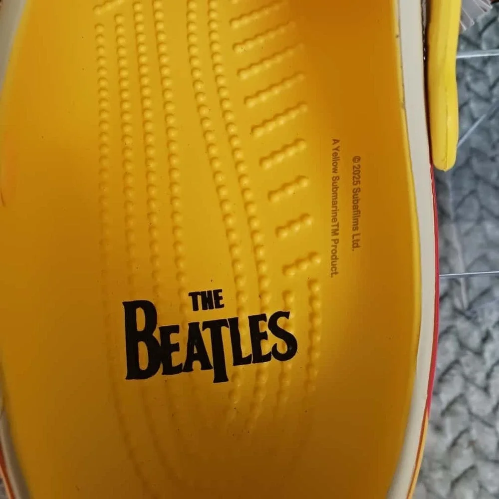 Crocs The Beatles Edition Yellow Submarine Classic Men's Clog Size 9 Women's 11